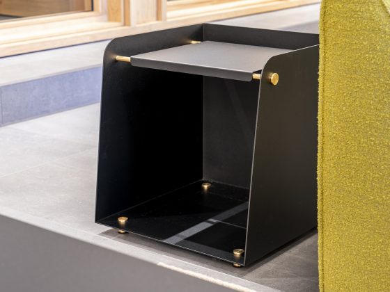 BRUCK Steel Console